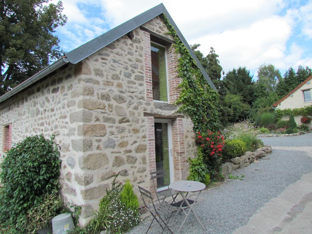 Domaine De La Jarrige Hotel Saint-Vaury Buitenkant foto